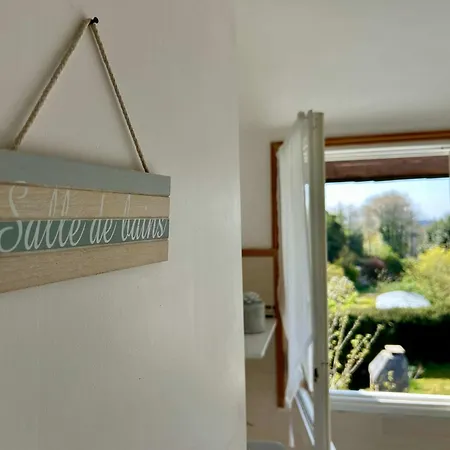 Pretty Charming Breton For 4 People Casa de Férias