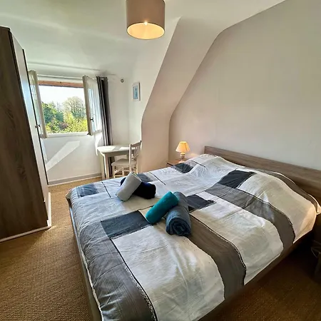 Pretty Charming Breton For 4 People Casa de Férias