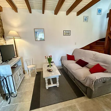 Pretty Charming Breton For 4 People Casa de Férias
